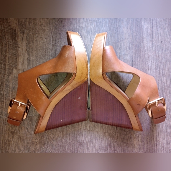 MICHAEL KORS WEDGES - Picture 4 of 13